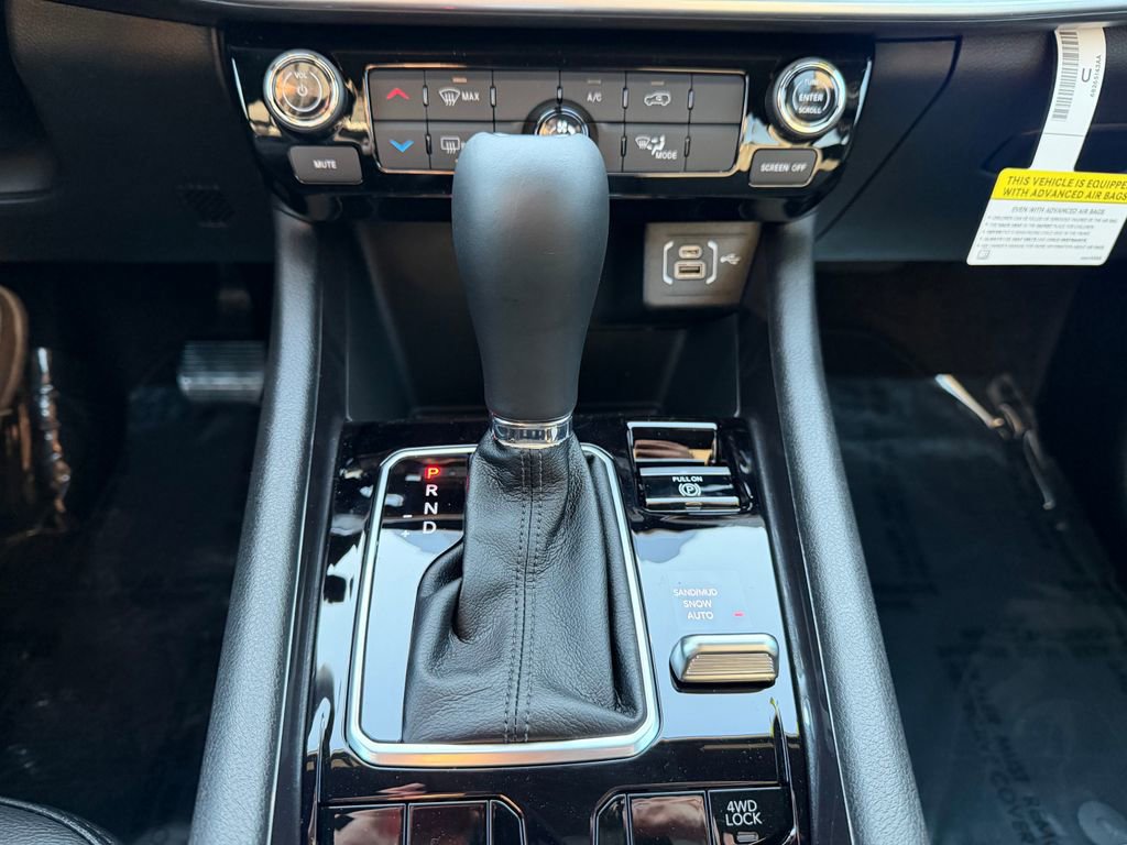 New 2026 Jeep Compass Latitude AWD/4WD image 28
