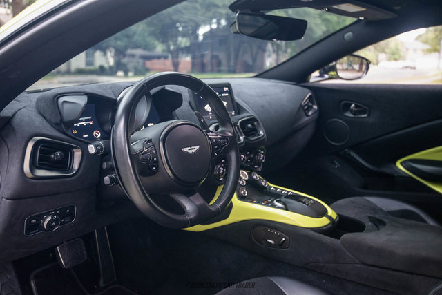 Used 2020 Aston Martin V8 Vantage Coupe RWD image 45