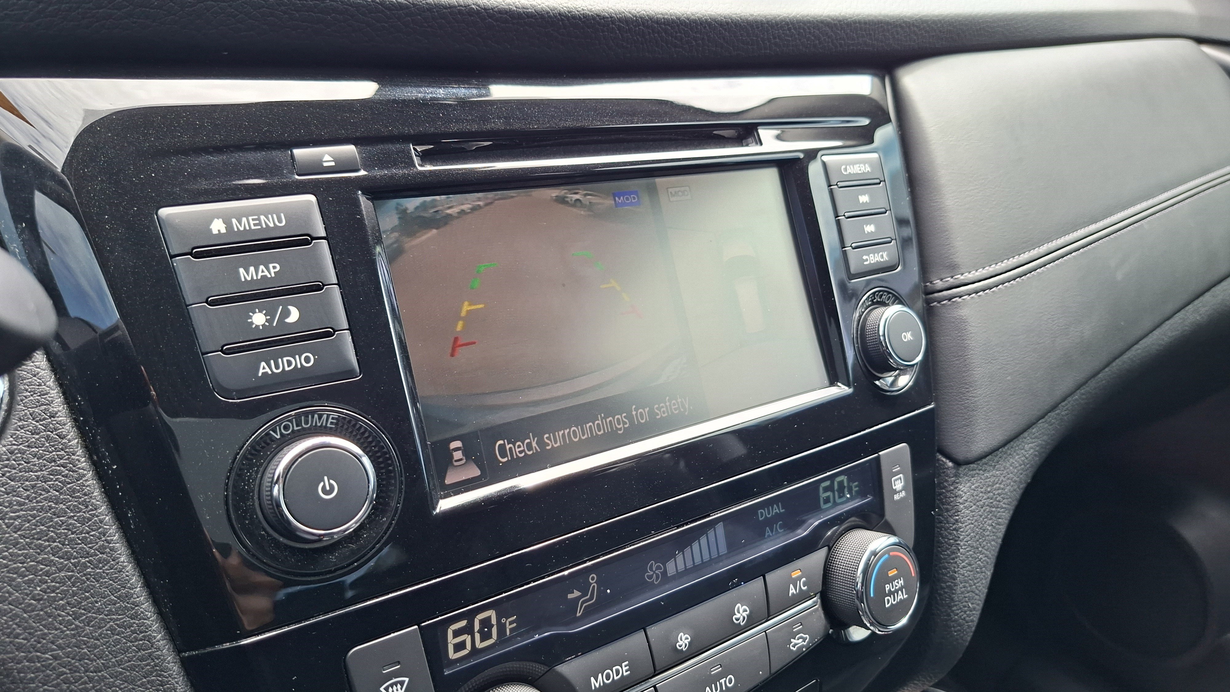 Used 2020 Nissan Rogue SL FWD image 13