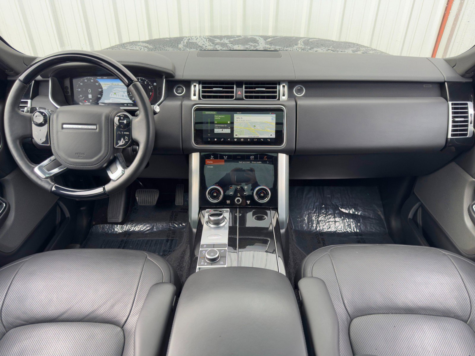 Used 2020 Land Rover Range Rover HSE image 13