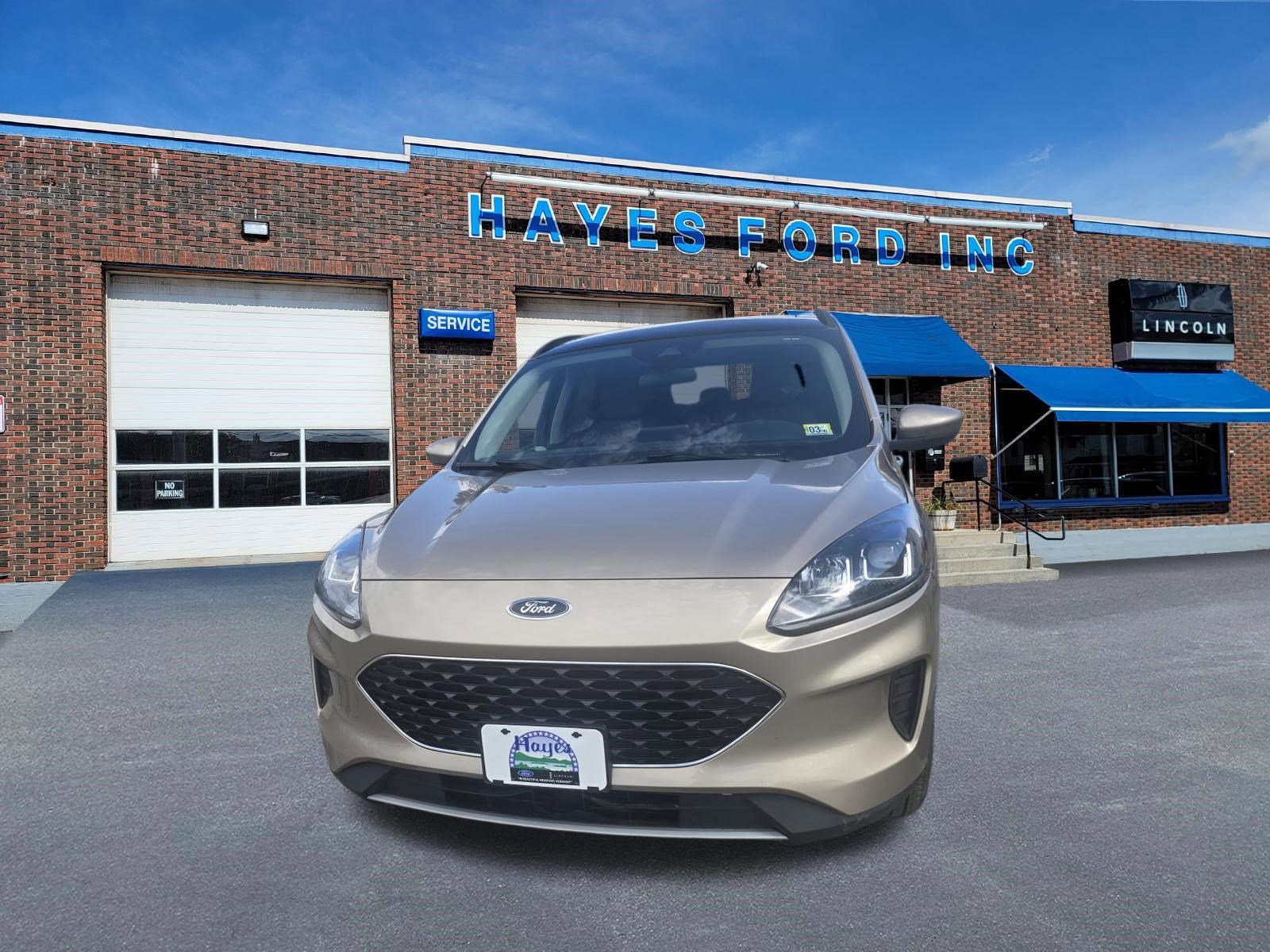 Used 2020 Ford Escape SE image 2
