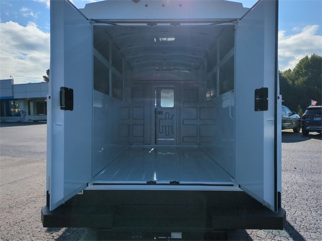 New 2025 Chevrolet Express 3500 w/ Power Convenience Package image 22