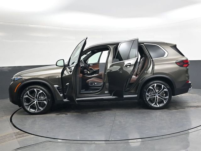 New 2026 BMW X5 xDrive50e AWD/4WD image 35