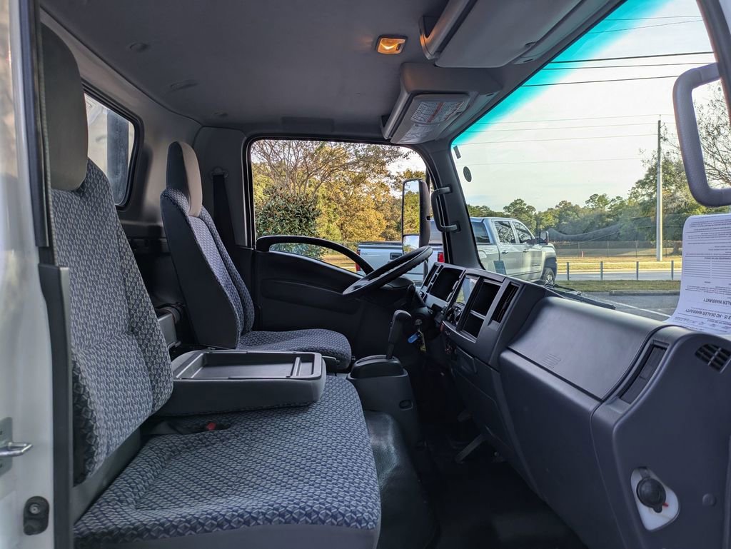 Used 2023 Chevrolet Low Cab Forward 5500XD image 30