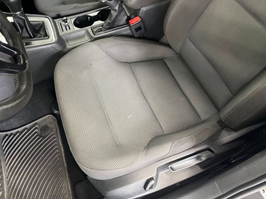 Used 2016 Volkswagen Golf S FWD image 35