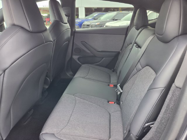 Used 2026 Tesla Model Y 2WD image 19