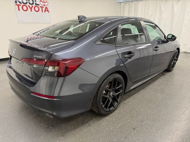 Used 2025 Honda Civic Sport image 2