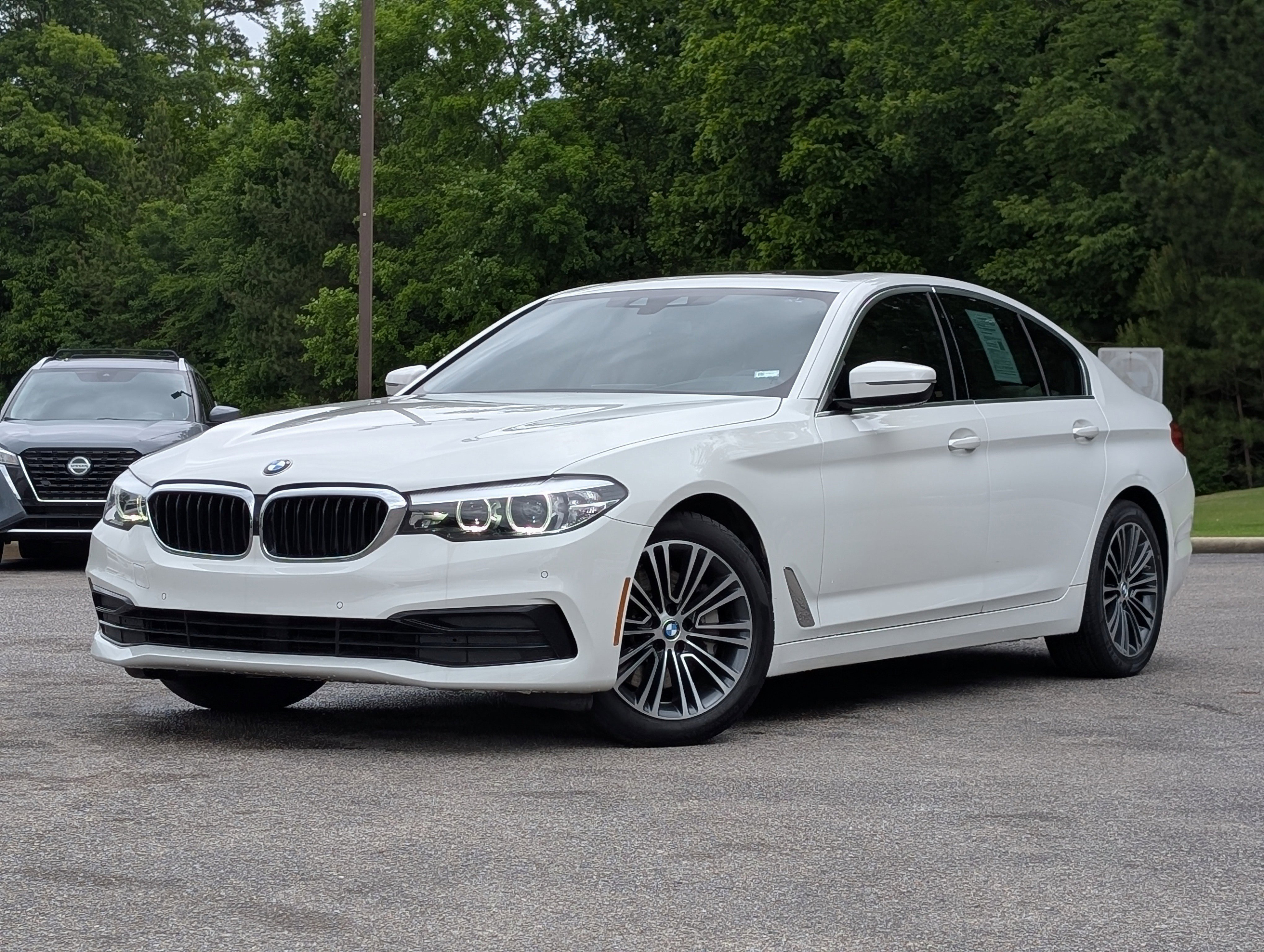 Used 2019 BMW 530i w/ Convenience Package RWD image 4