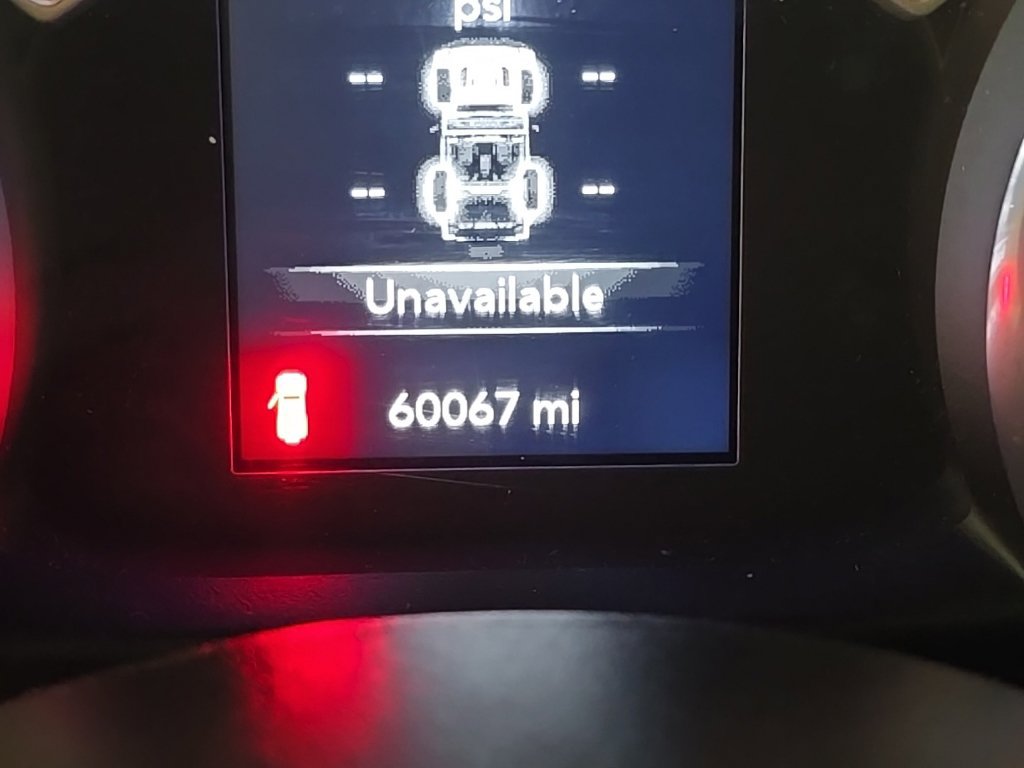 Used 2018 Jeep Wrangler Unlimited Sport S AWD/4WD image 19