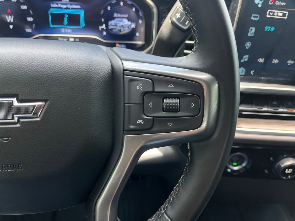 Used 2024 Chevrolet Silverado 1500 RST AWD/4WD image 16