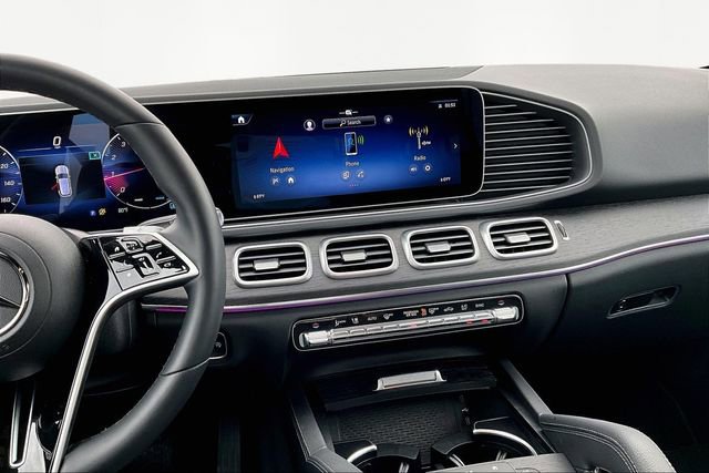 Used 2025 Mercedes-Benz GLE 350 4MATIC image 6