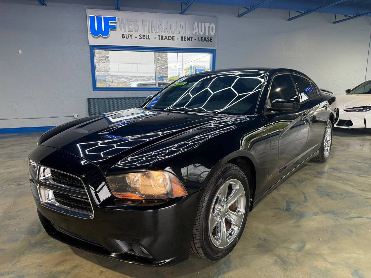 Used 2014 Dodge Charger SXT RWD image 13