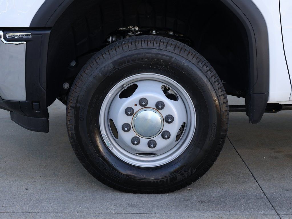 New 2025 GMC Sierra 3500 Pro w/ Convenience Package image 30