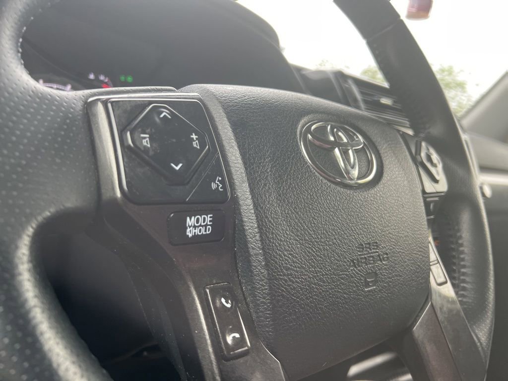 Used 2022 Toyota 4Runner TRD Pro AWD/4WD image 32