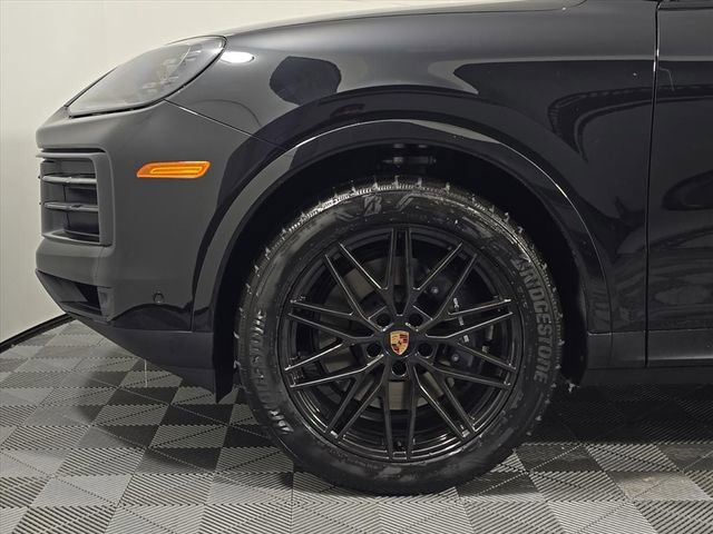 Certified 2026 Porsche Cayenne Coupe image 11