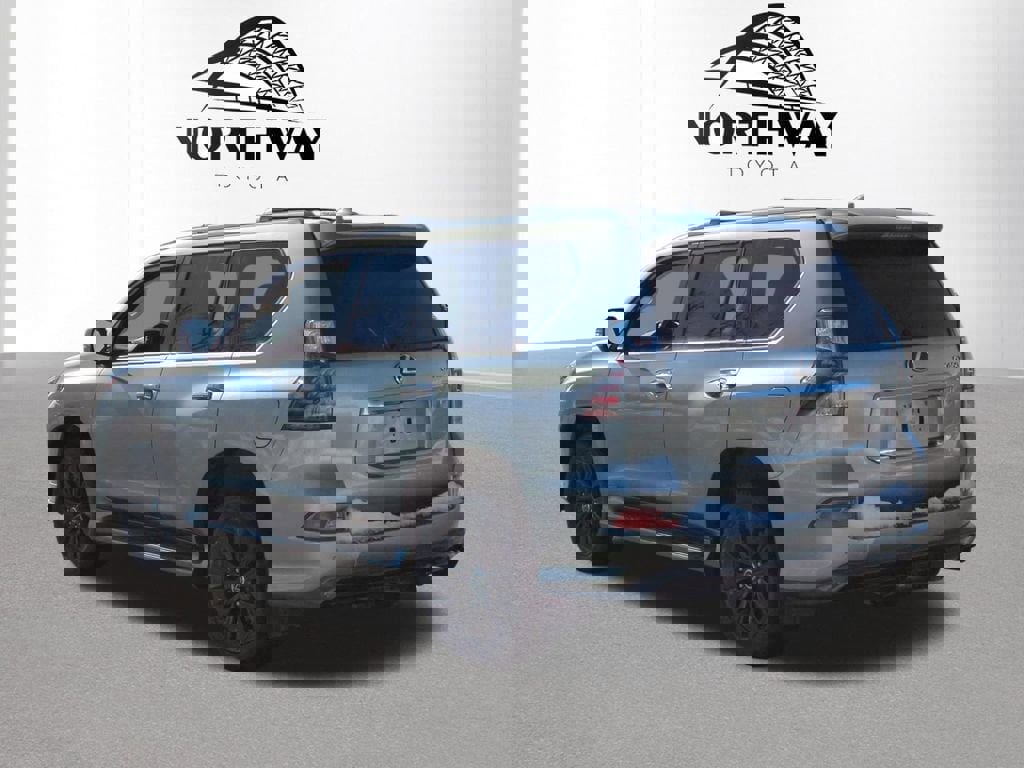 Used 2023 Lexus GX 460 Luxury w/ Sport Design Package image 5