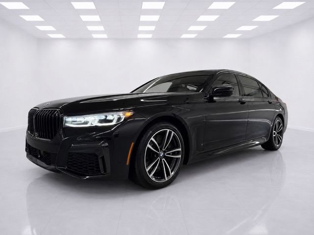 Used 2022 BMW 750i xDrive w/ Executive Package AWD/4WD image 10