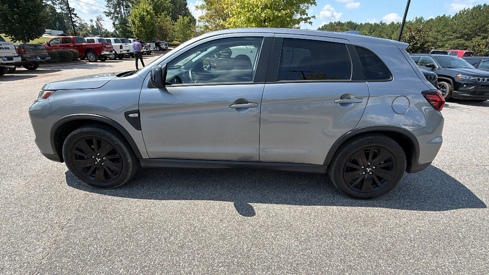 Used 2025 Mitsubishi Outlander Sport AWD image 11