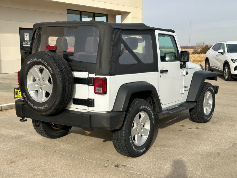 Used 2018 Jeep Wrangler Sport AWD/4WD image 8