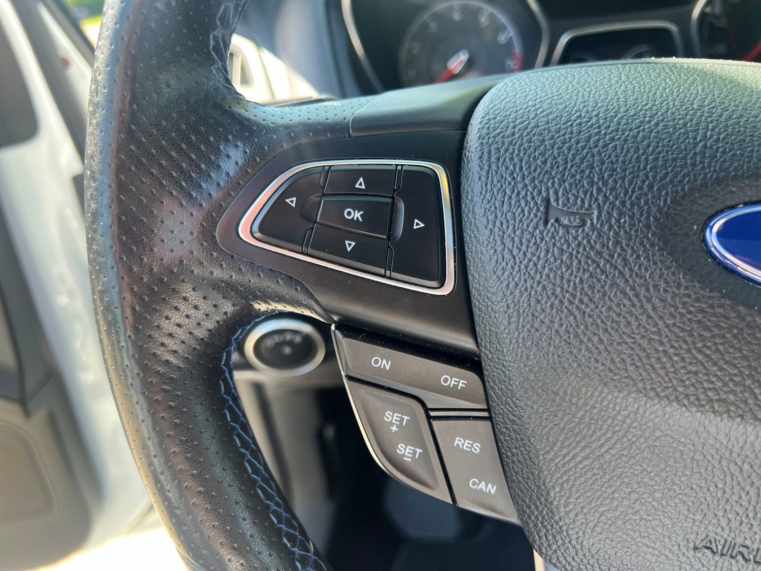 Used 2017 Ford Focus RS AWD/4WD image 23