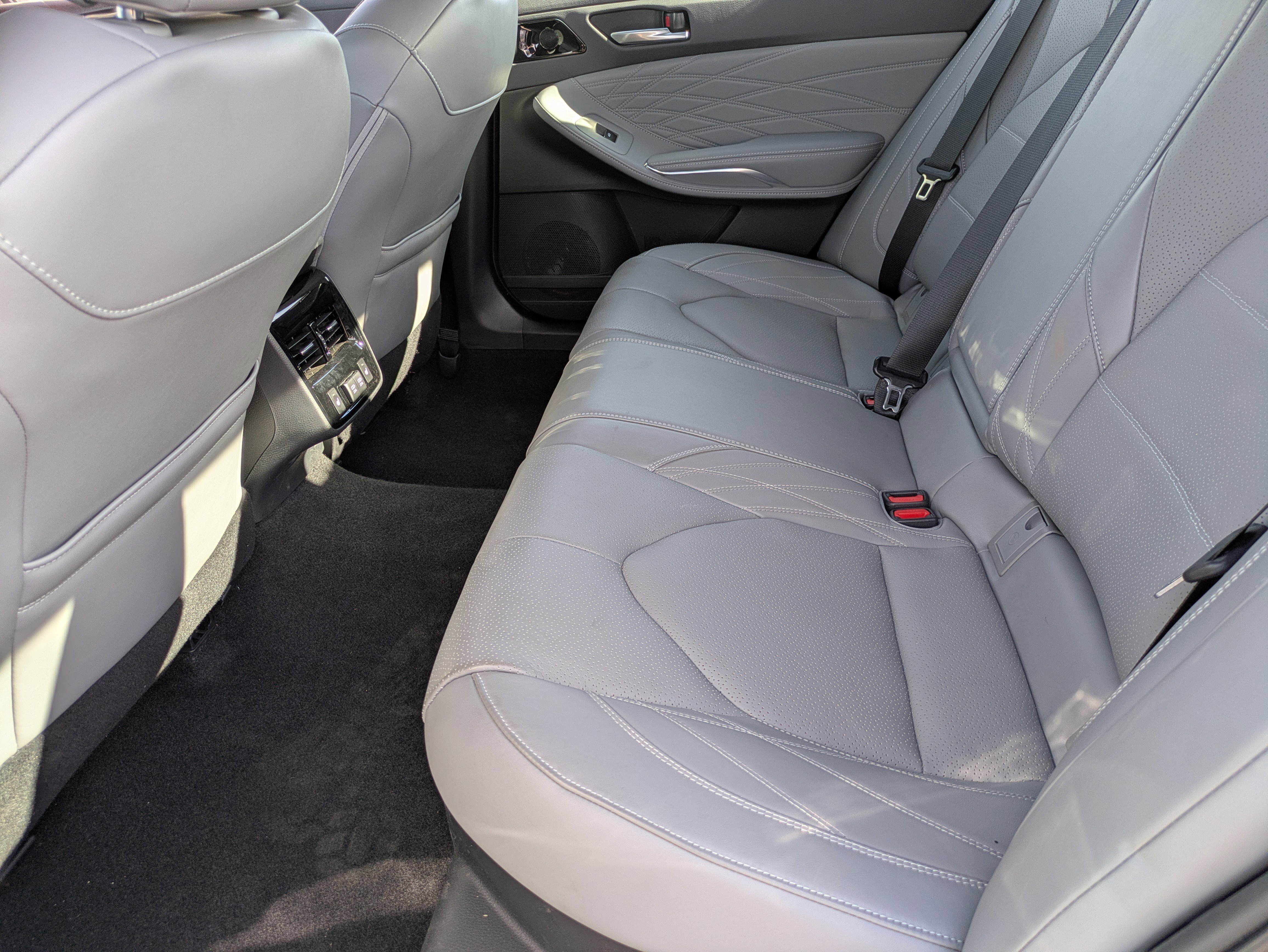 Used 2019 Toyota Avalon Limited w/ Advanced Safety Package image 14