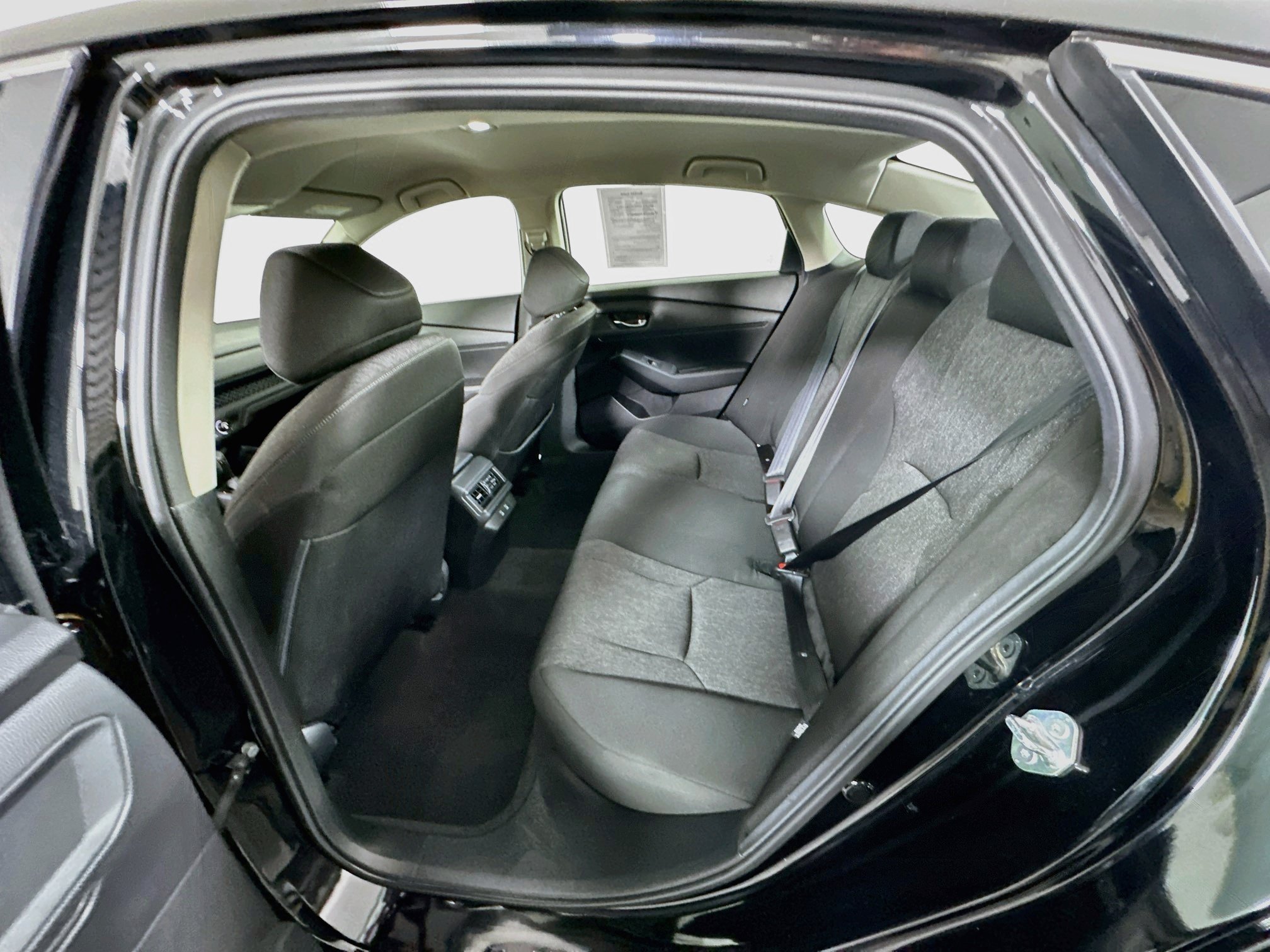 Used 2025 Honda Accord LX image 24