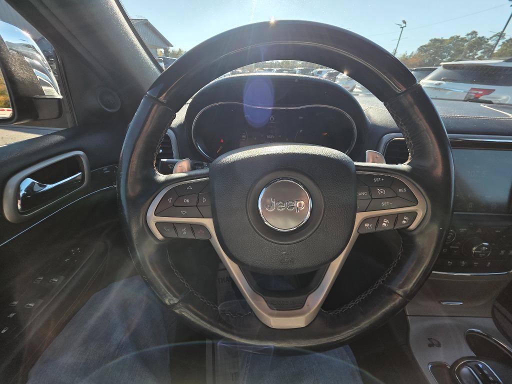 Used 2015 Jeep Grand Cherokee Overland w/ Advanced Technology Group image 14