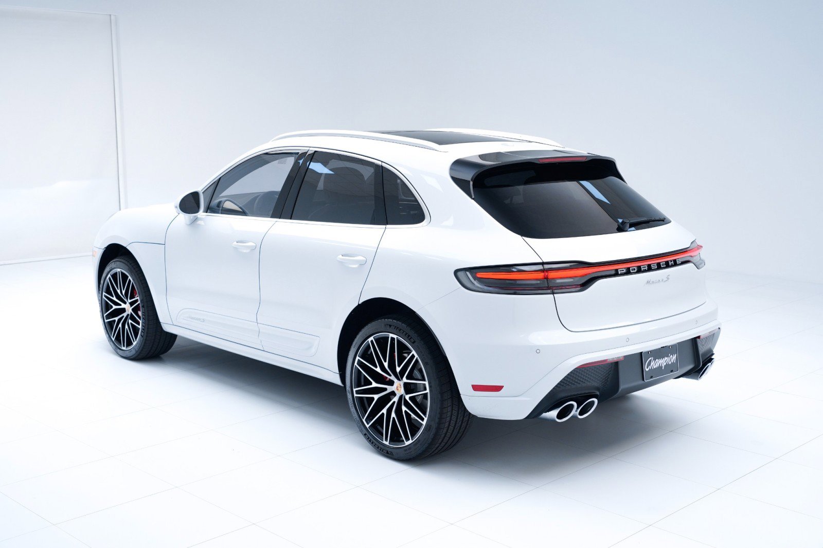 New 2026 Porsche Macan S AWD/4WD image 3