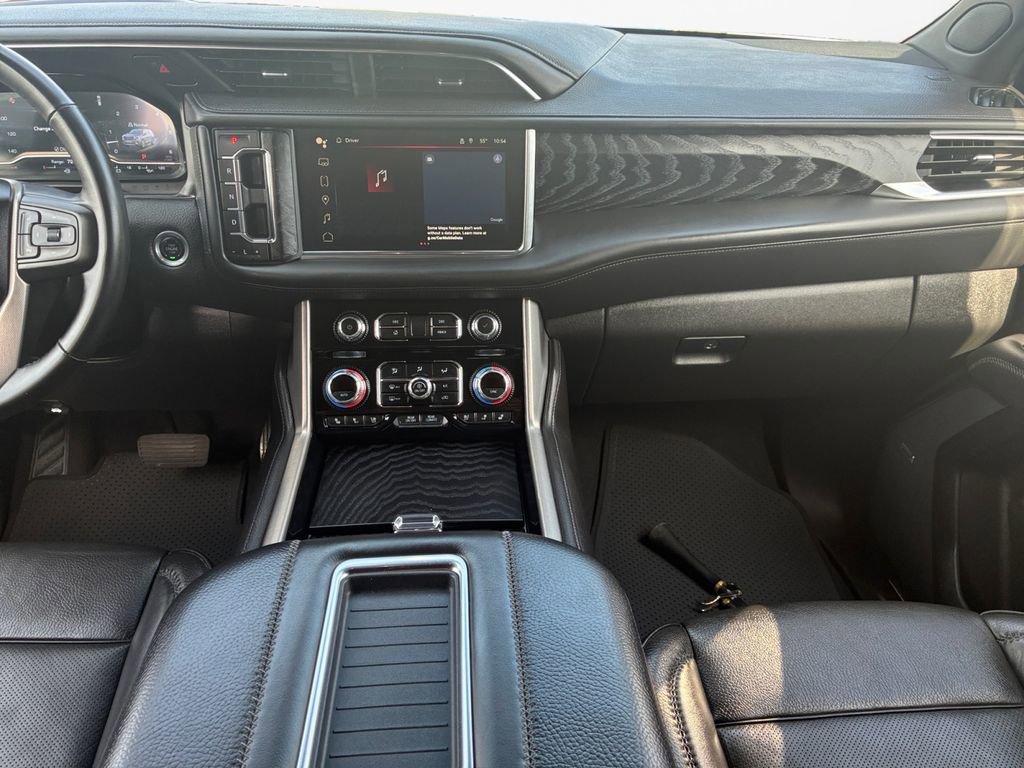 Used 2024 GMC Yukon Denali image 3