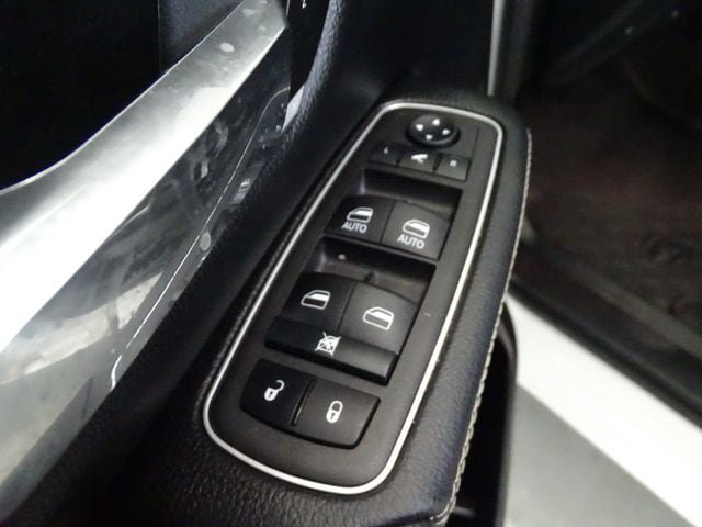 Certified 2023 RAM 1500 Laramie AWD/4WD image 10
