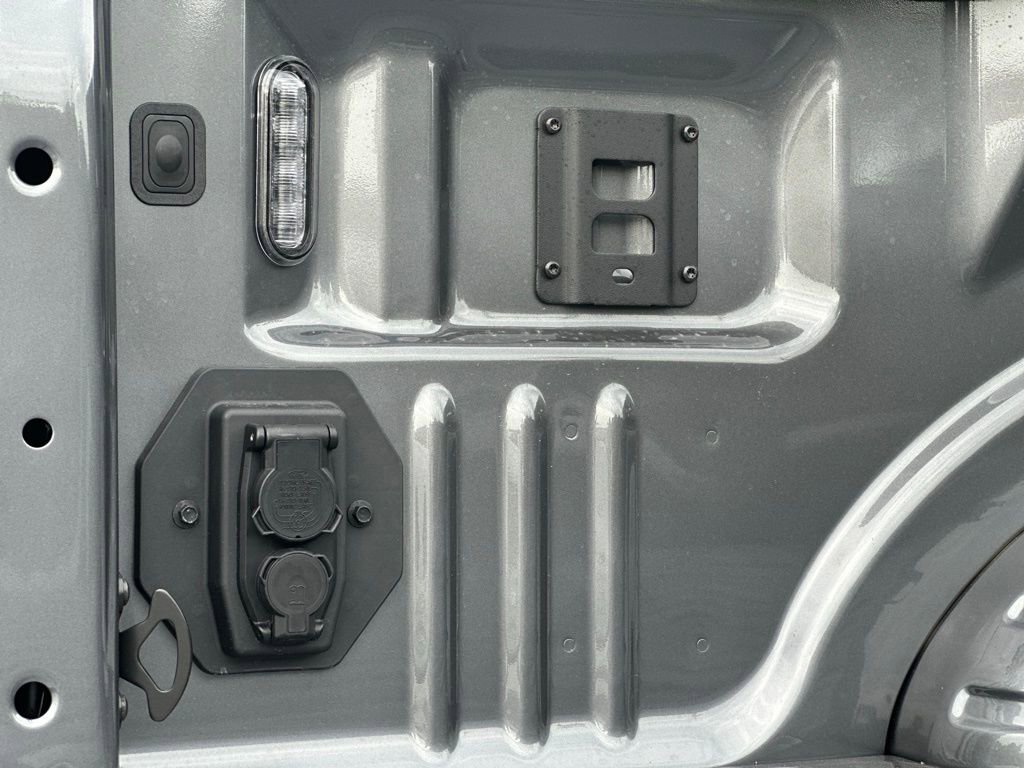 New 2026 Ford F350 Platinum image 15
