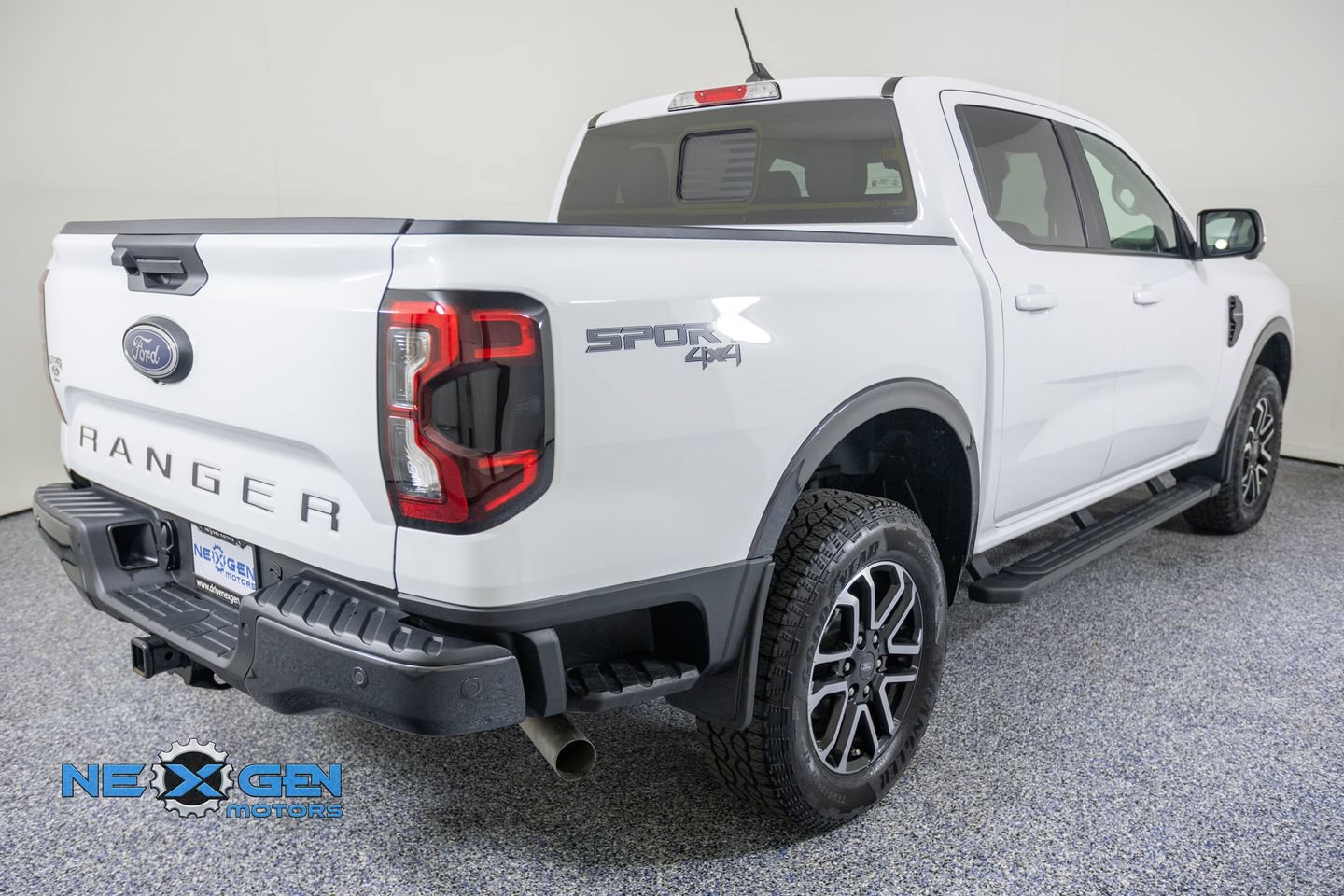 Used 2024 Ford Ranger Lariat w/ Advanced Towing Package AWD/4WD image 7