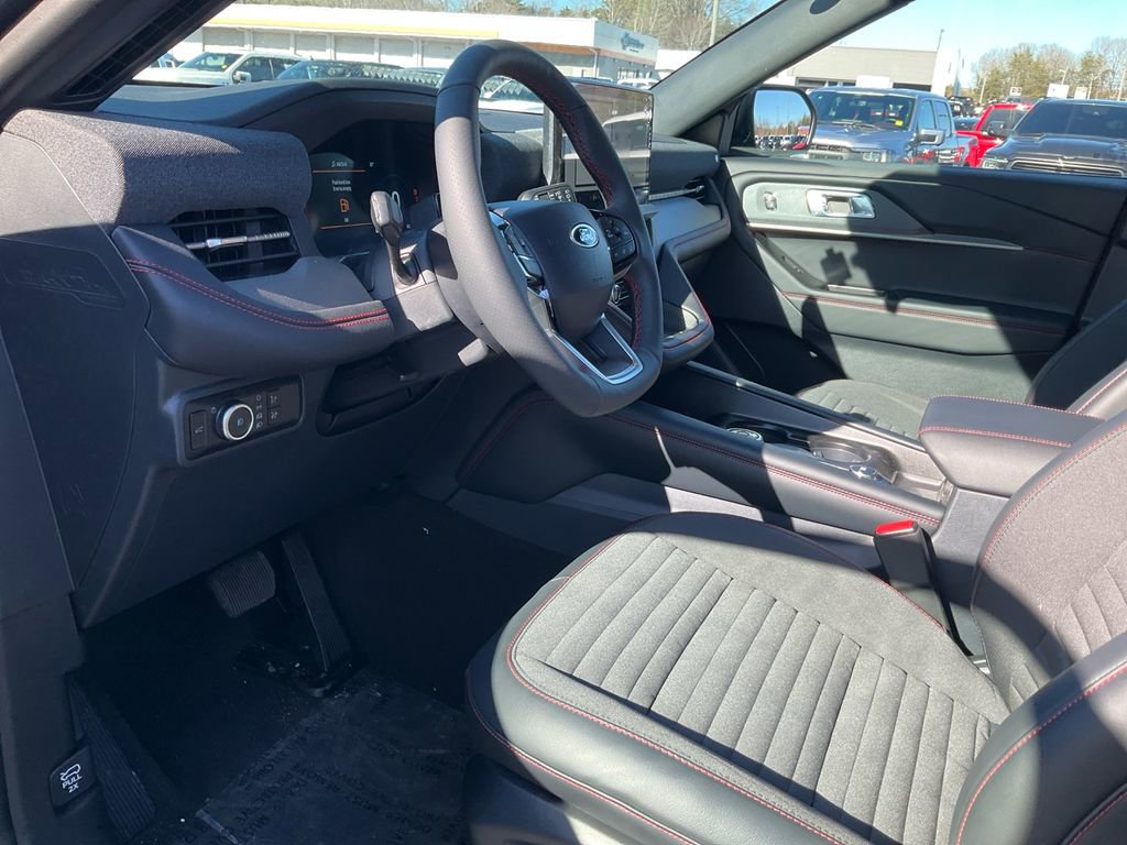 New 2026 Ford Explorer ST-Line w/ ST-Line Street Pack RWD image 15
