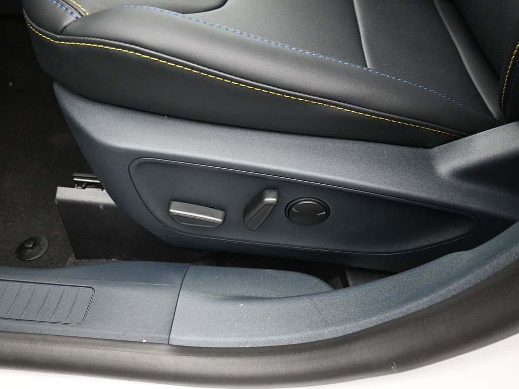 New 2025 Ford Maverick Lobo image 9