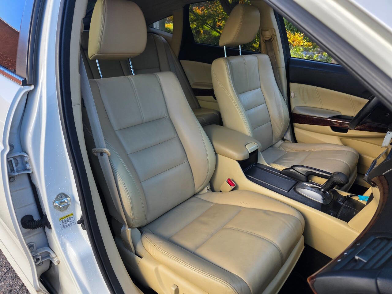 Used 2011 Honda Crosstour EX-L image 33