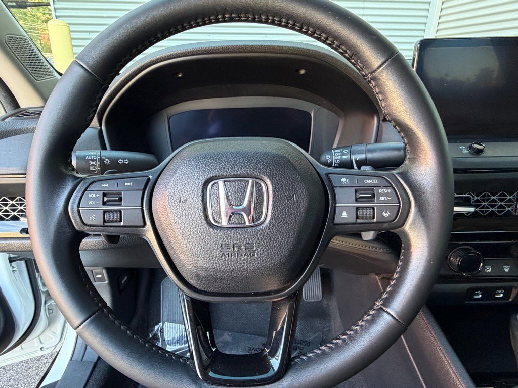 Used 2023 Honda Accord EX-L image 15