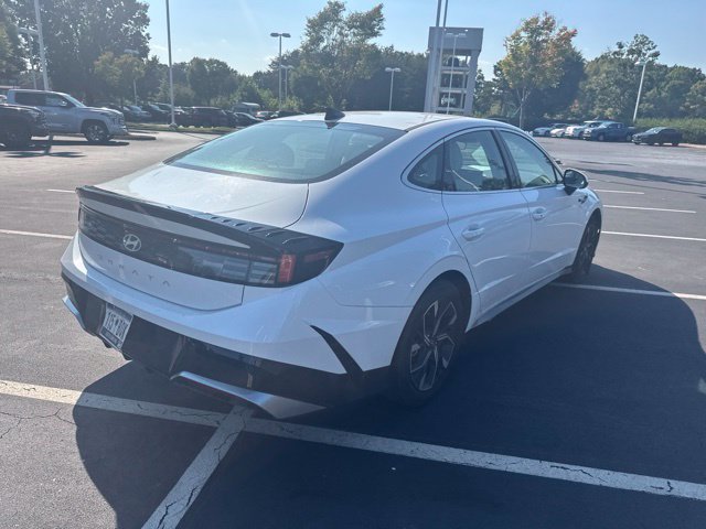 Used 2025 Hyundai Sonata SEL FWD image 4