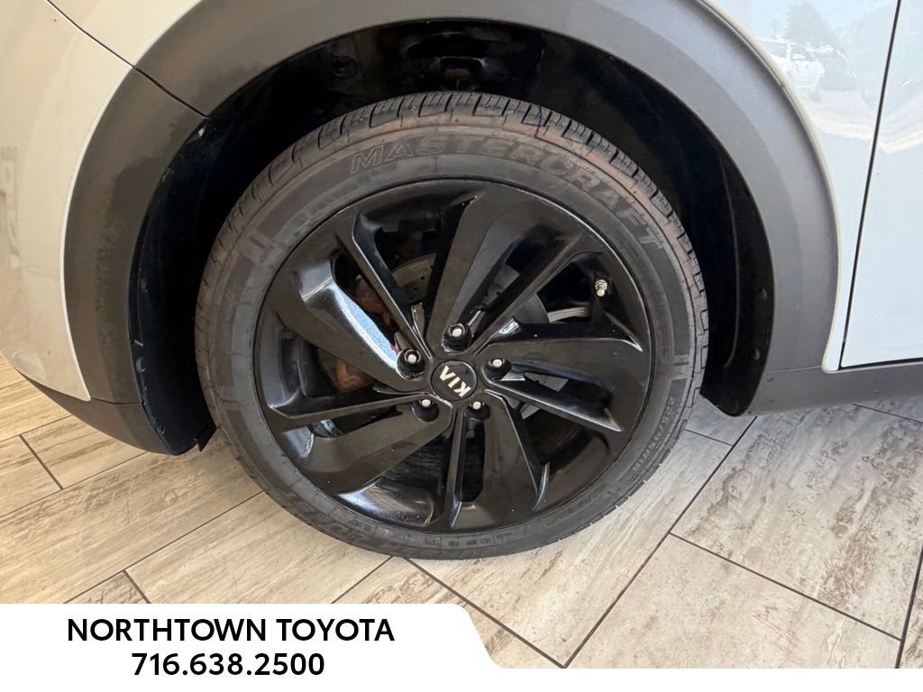 Used 2019 Kia Niro S Touring FWD image 25