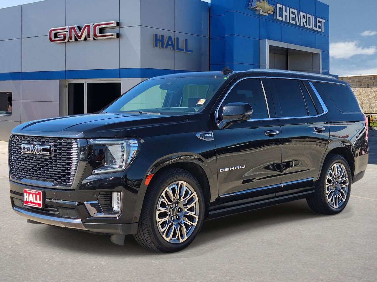 Certified 2023 GMC Yukon Denali Ultimate AWD/4WD image 3