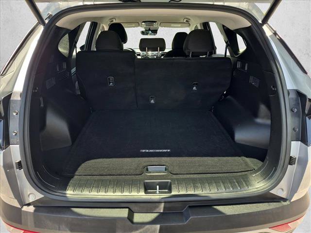 Used 2023 Hyundai Tucson Blue AWD/4WD image 6