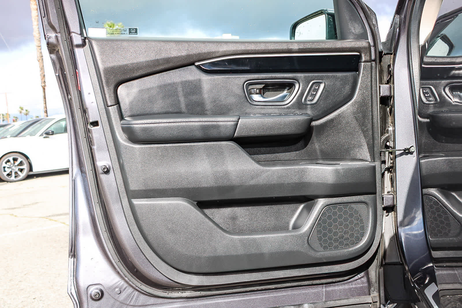 Certified 2025 Honda Pilot Touring image 21