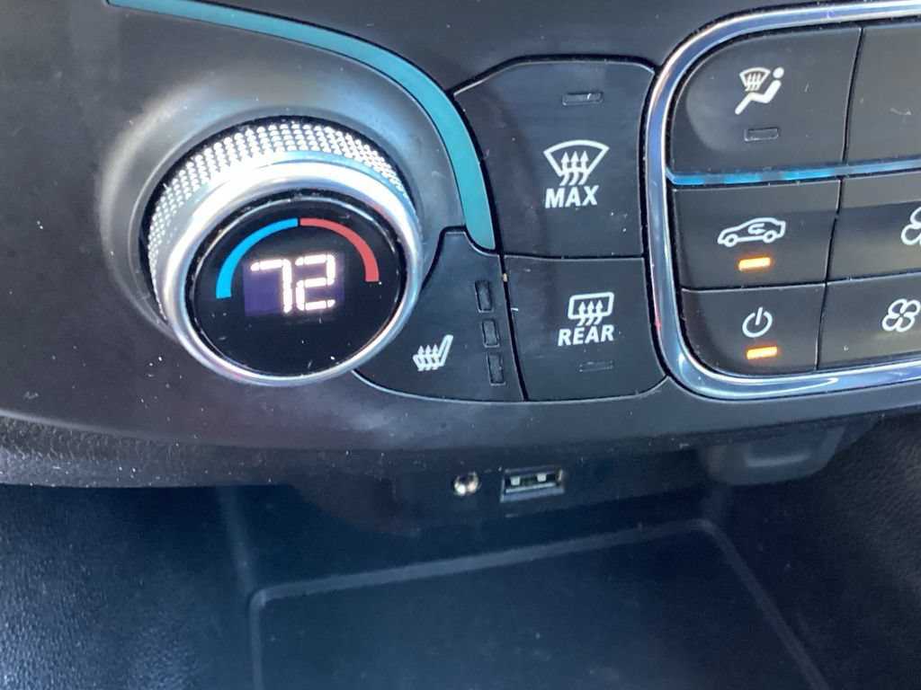 Used 2021 Chevrolet Traverse RS AWD/4WD image 39