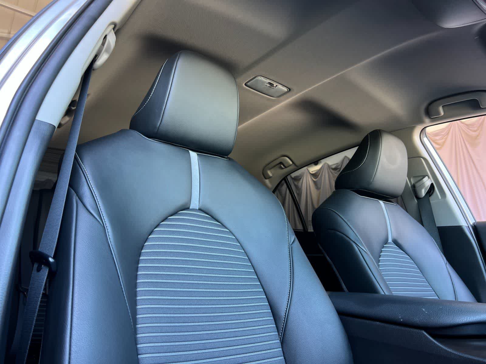 Used 2021 Toyota Camry SE w/ Convenience Package FWD image 17