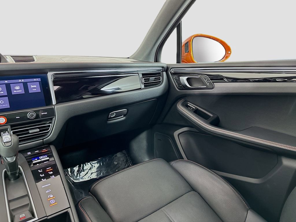 Used 2023 Porsche Macan S image 26