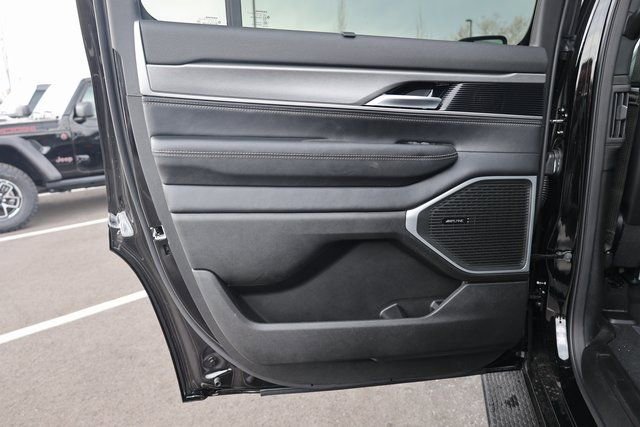 New 2025 Jeep Wagoneer Series II w/ Convenience Group I image 20