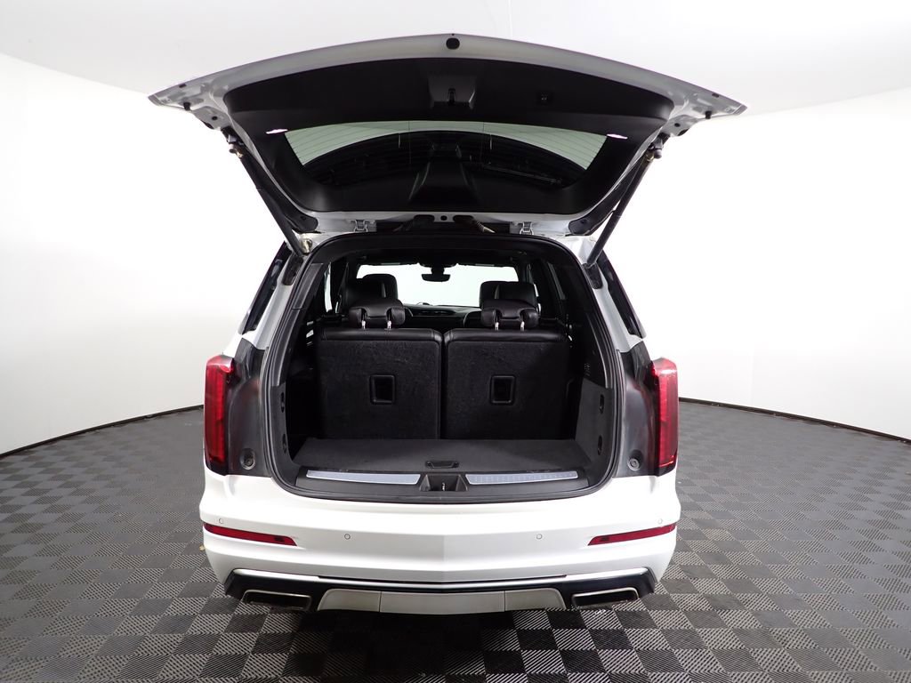 Used 2020 Cadillac XT6 Premium Luxury w/ Platinum Package image 16