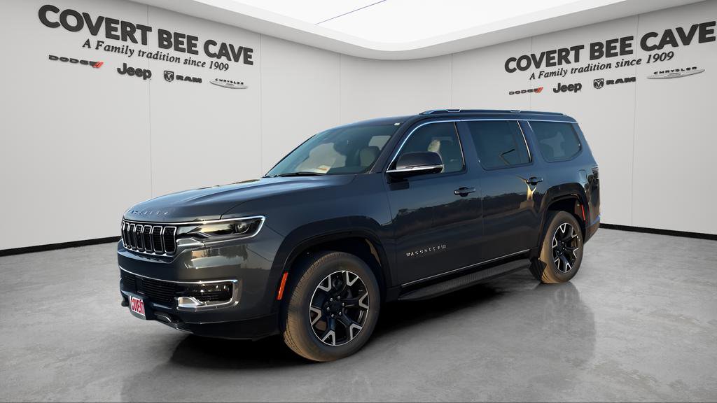 New 2025 Jeep Wagoneer 4WD w/ Convenience Group I image 3