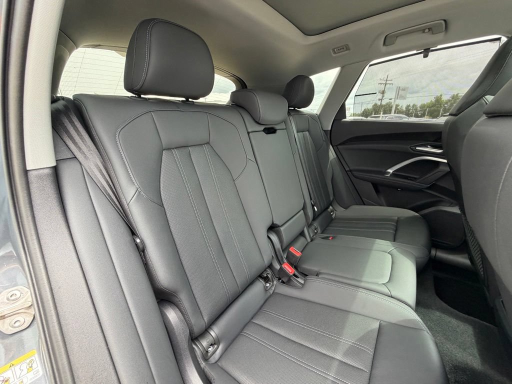 Certified 2025 Audi Q5 Premium Plus w/ Premium Plus AWD/4WD image 27