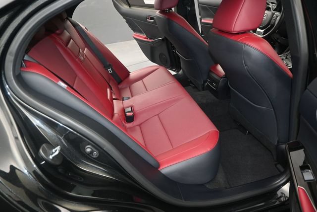 Used 2025 Lexus IS 350 F Sport RWD image 15