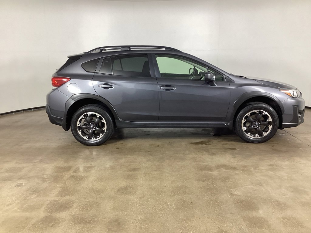 Used 2022 Subaru Crosstrek 2.0i Premium w/ Moonroof Package AWD/4WD image 4